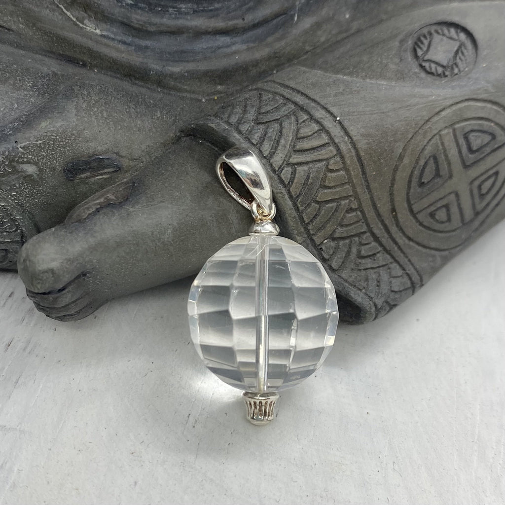 Collar de Plata y esfera tallada de Cuarzo Roca - Komodo-fv