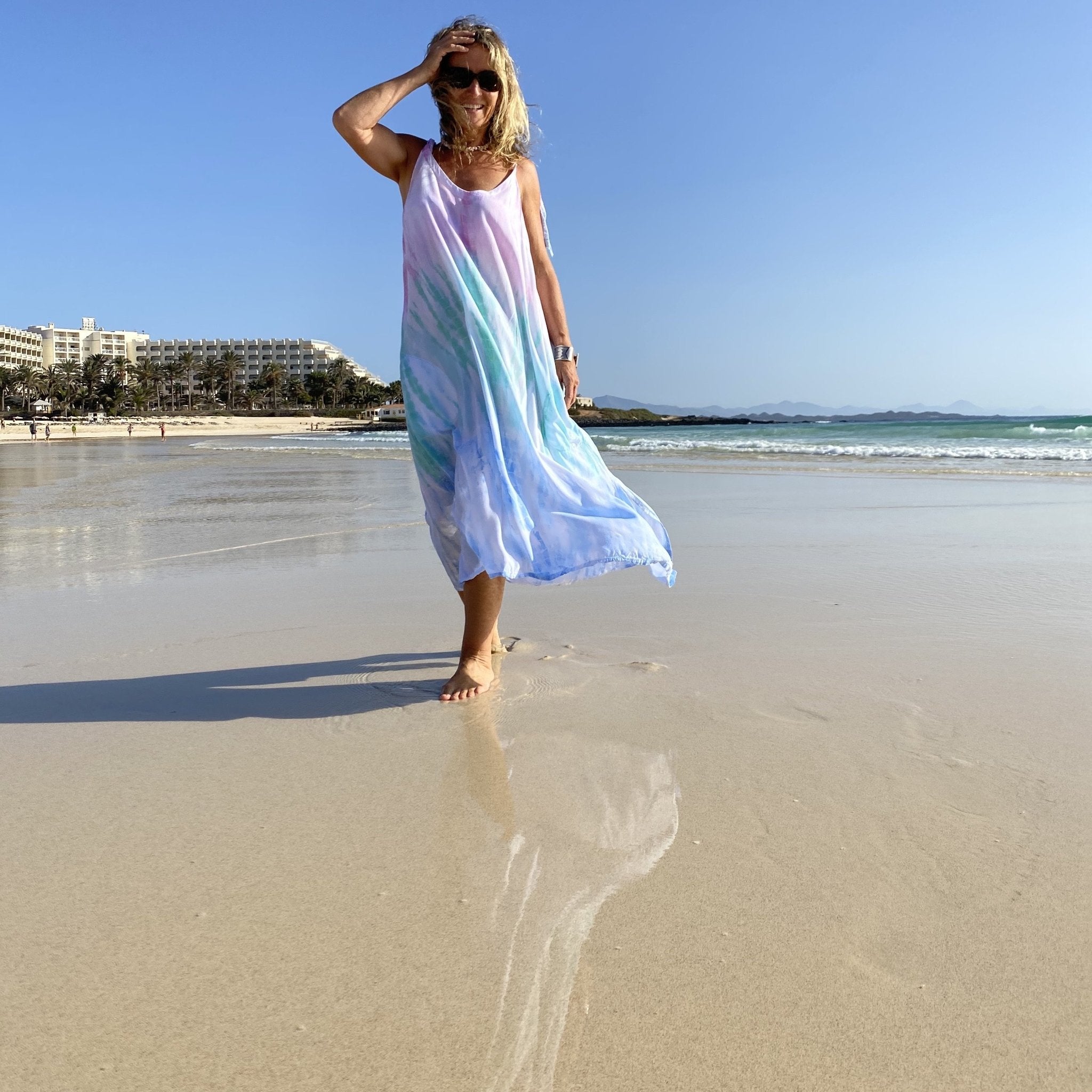 Vestido largo asimétrico tie-dye